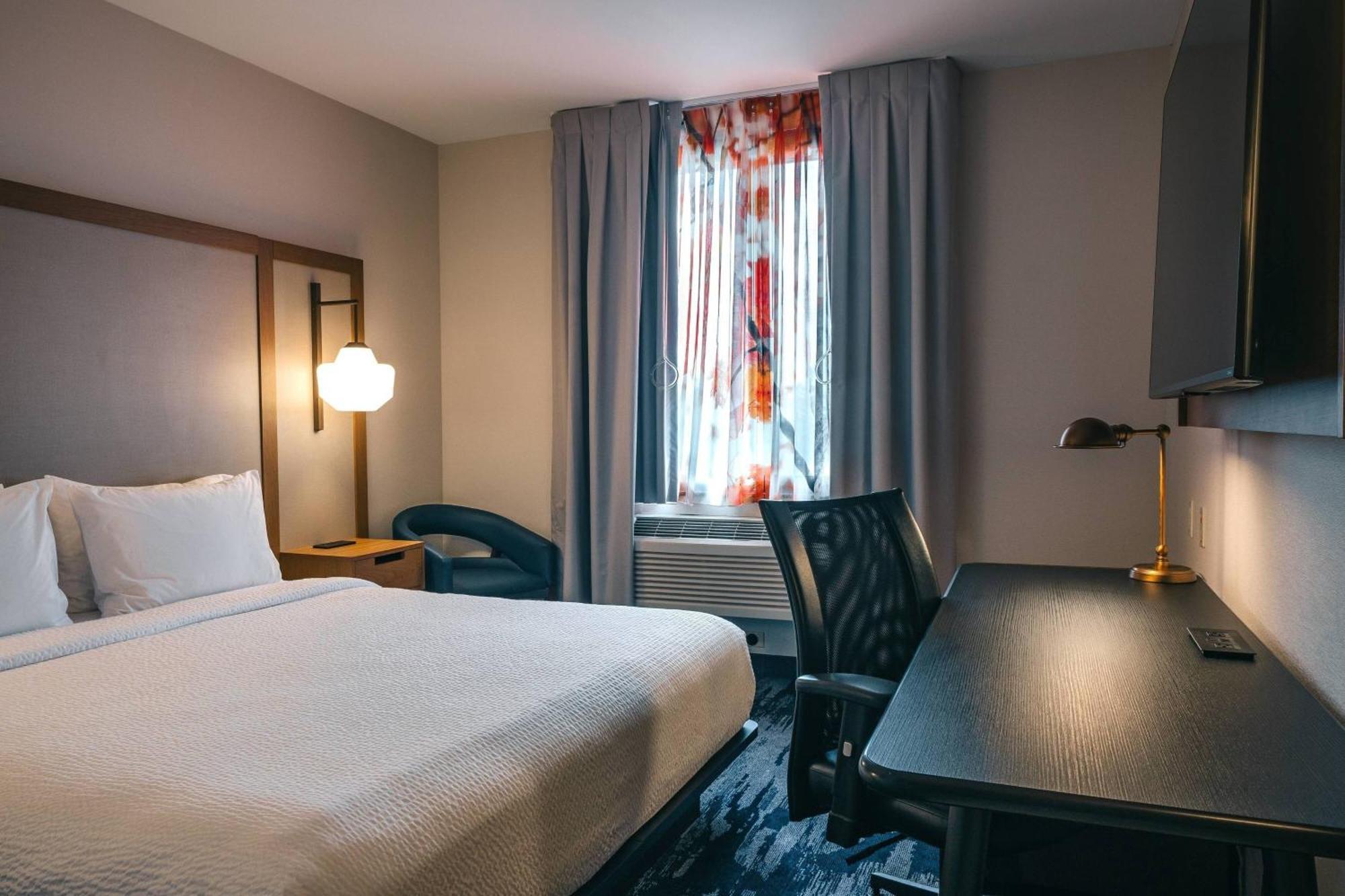 Fairfield Inn By Marriott New York Laguardia Airport/Astoria Extérieur photo