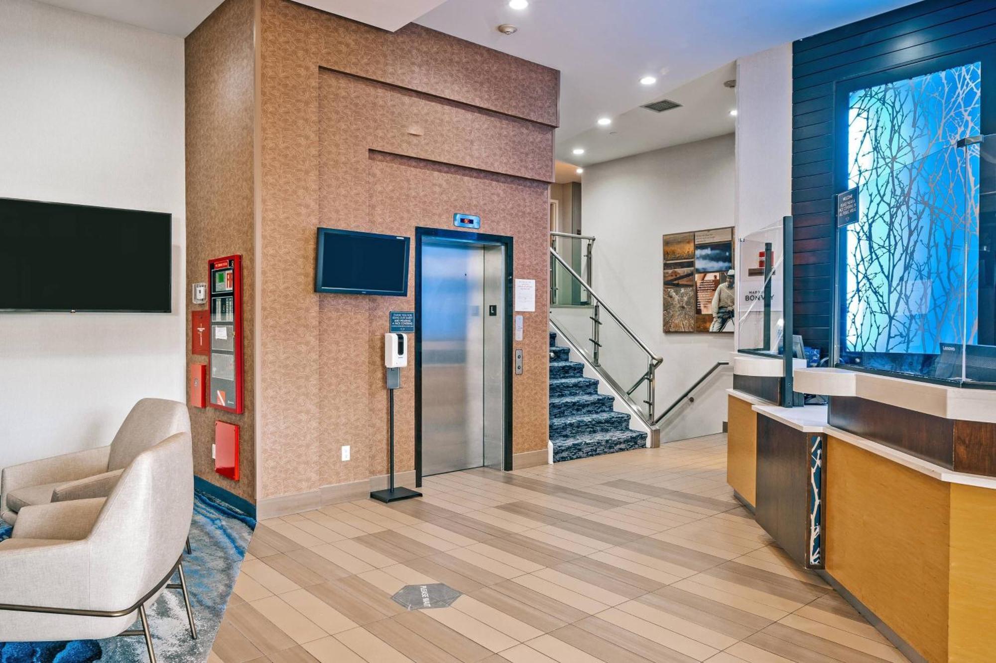 Fairfield Inn By Marriott New York Laguardia Airport/Astoria Extérieur photo