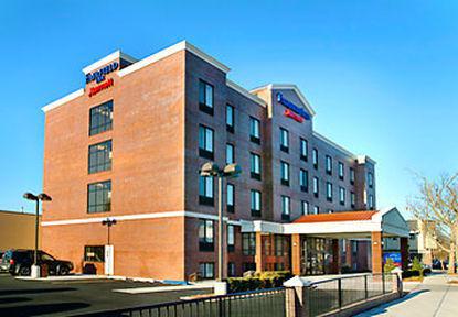 Fairfield Inn By Marriott New York Laguardia Airport/Astoria Extérieur photo